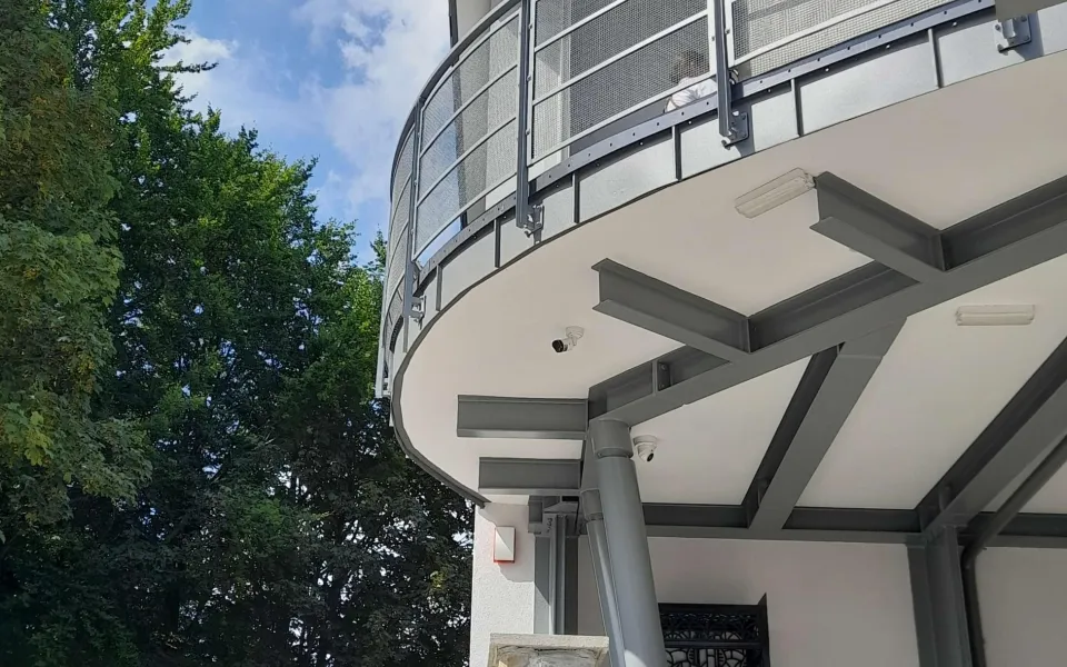 Realizacja Renoplast system Basic W30 taras wentylowany łukowy