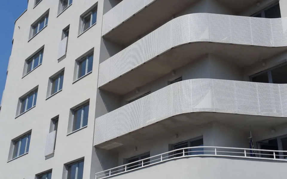 Realizacja Renoplast system Basic k20 balkon łukowy