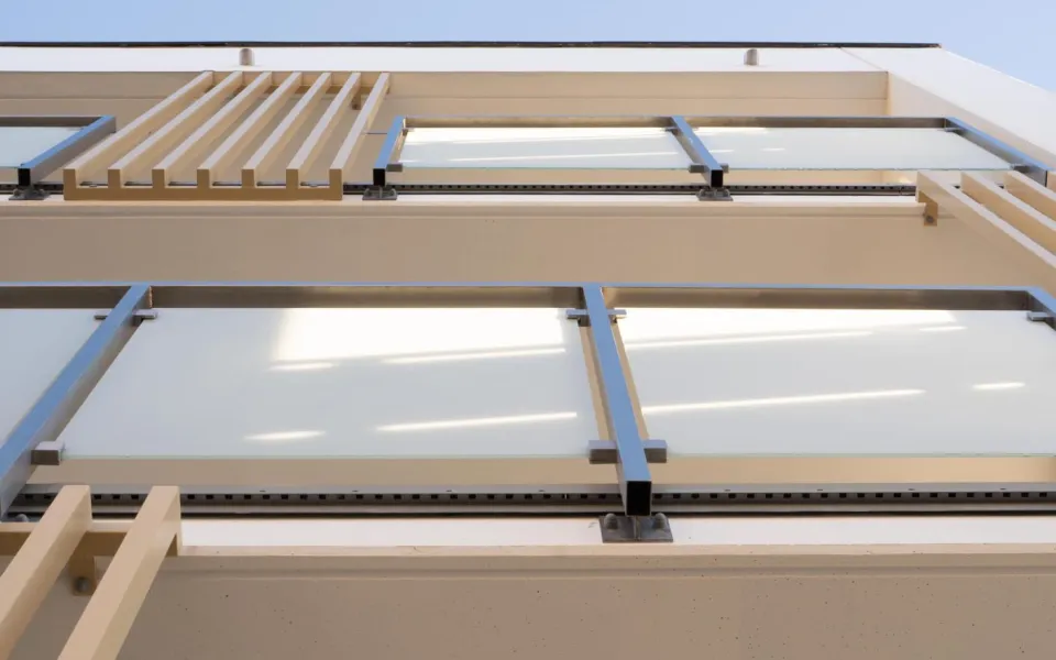 Realizacja Renoplast system PRO W35 balkony z posadzką ceramiczną